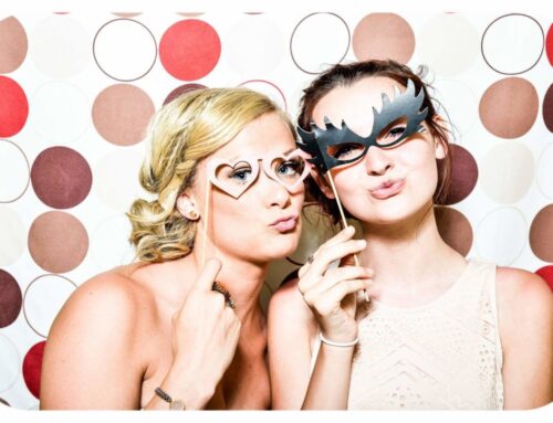 4 Reasons Why Your Wedding Needs a Chicago Photo Booth