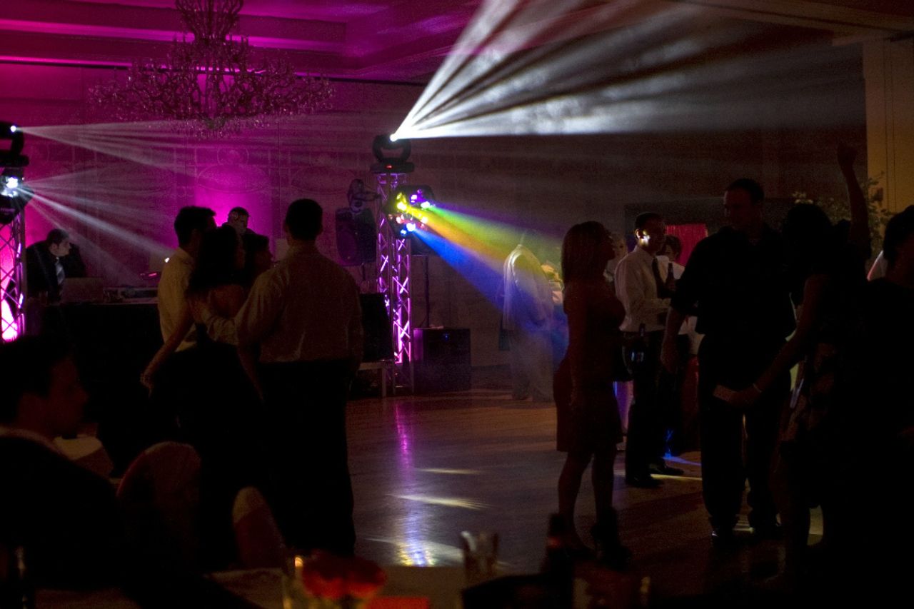 Moving Heads Wedding Chicago DJ 3