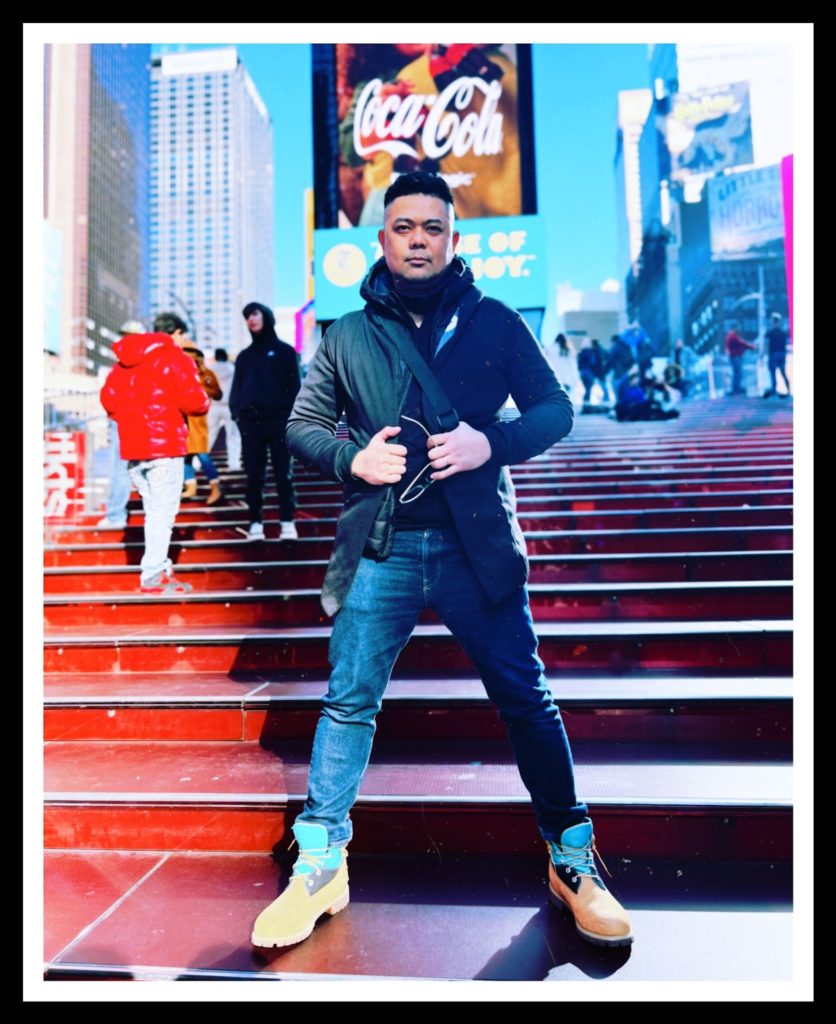 Hot Mix Hans Chicago Wedding DJs.