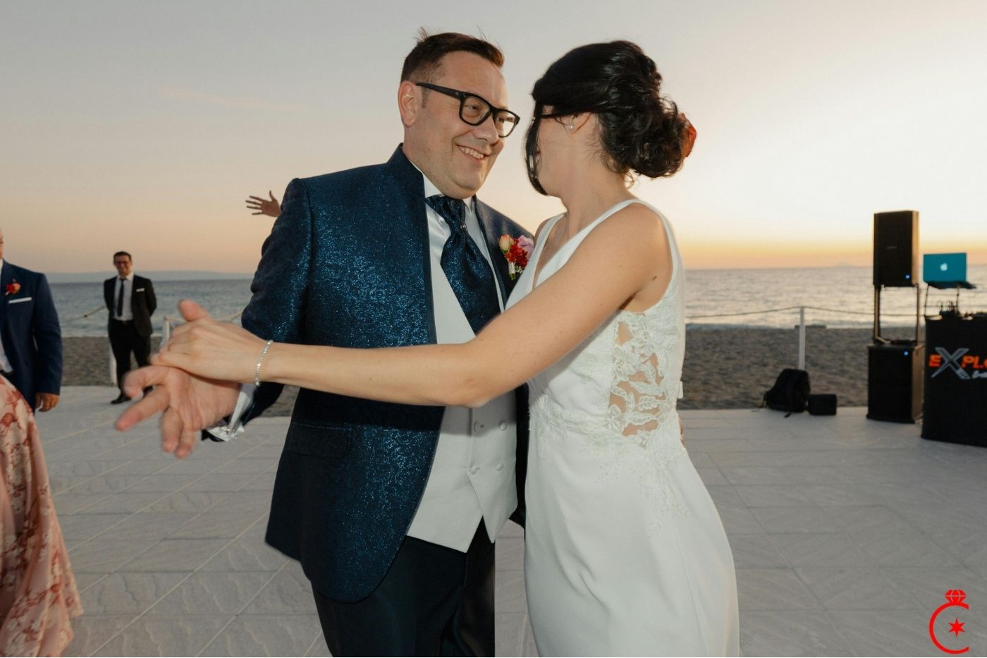 Chicago wedding DJ trends that create unforgettable moments